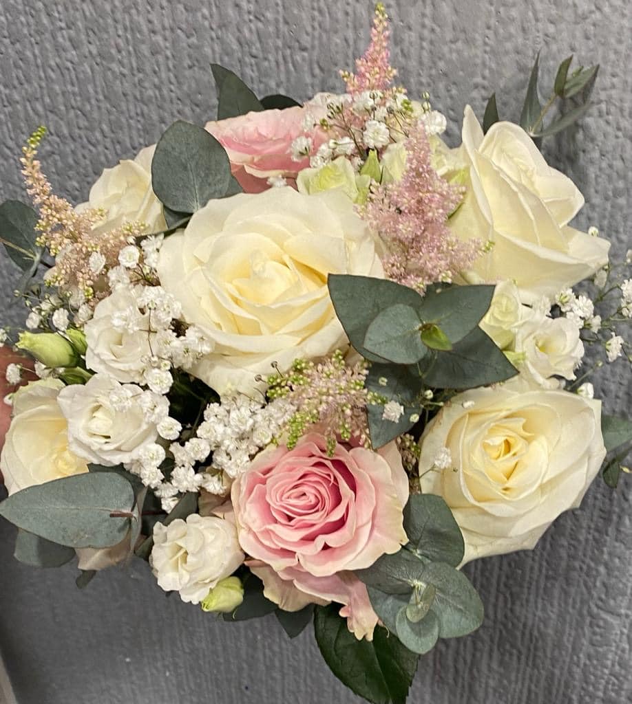 blush pink and white bouquet