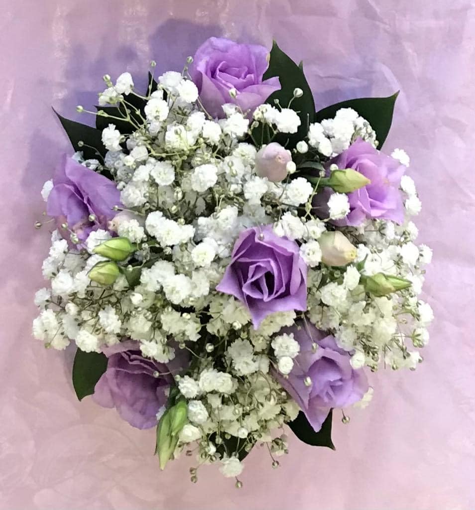 gypsophila and lisianthus bouquet