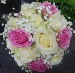 pink and white rose bouquet